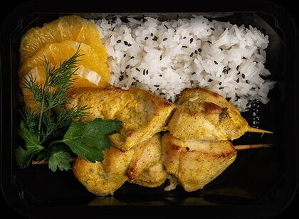 Куриные шашлычки в марокканском стиле с долькой апельсина