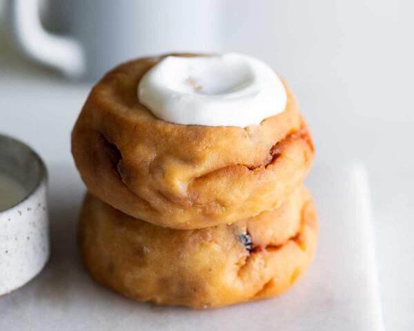 Сырники с клюквой и грецким орехом